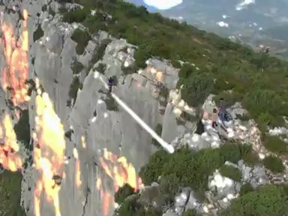 Clip video de la chanteuse Noa Moon dans le Verdon - Highline