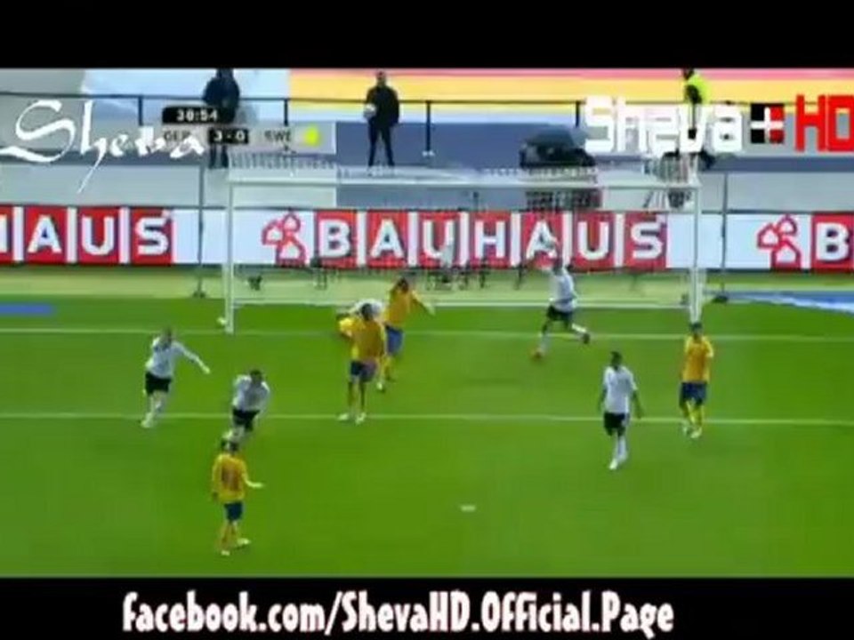 Mertesacker scores and celebrate with Podolski, Germany [3-0] Sweden 16-10-12