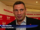 Ukraine: le célèbre boxeur Vitali Klitschko en campagne