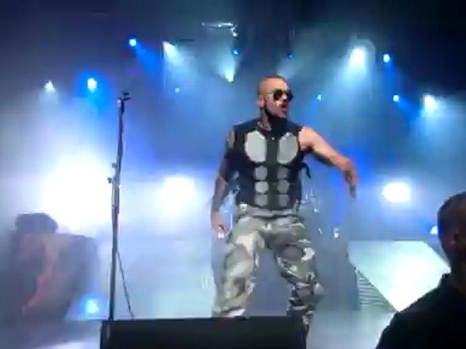 Sabaton @ AB 15-10-2012: opening 'Ghost Division'