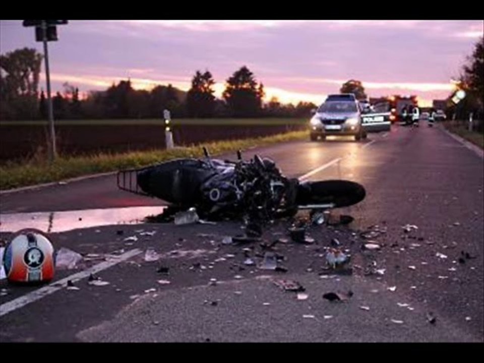 Tödlicher motorradunfall in niederelvenich