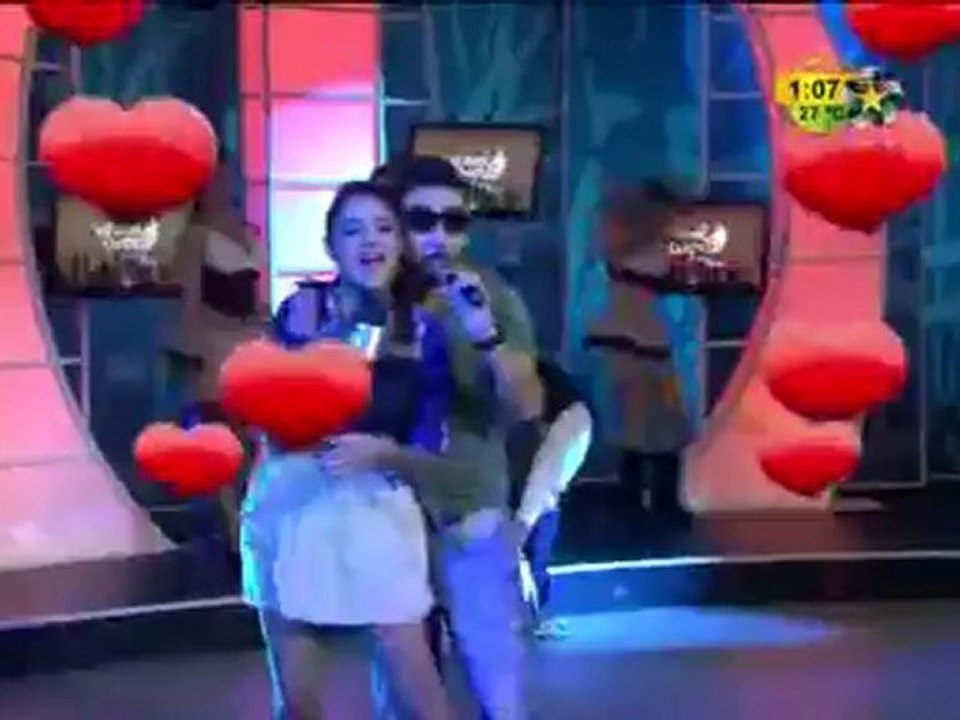 Irving Tomato y Viri Cantan en Volumen 4