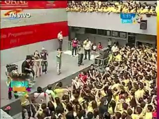 Canta Mc Aese en PGB