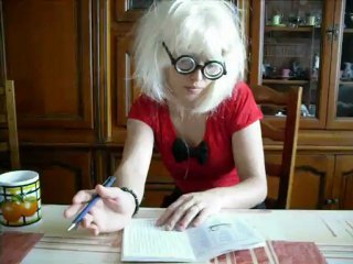 Ma nièce Sophie cherche un producteur.