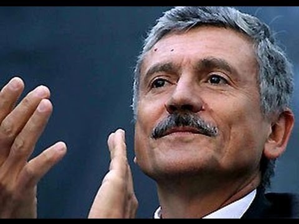 Napoli - Contestato Massimo D'Alema (16.10.12)