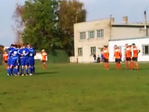 Insolite : le coup franc tortue !