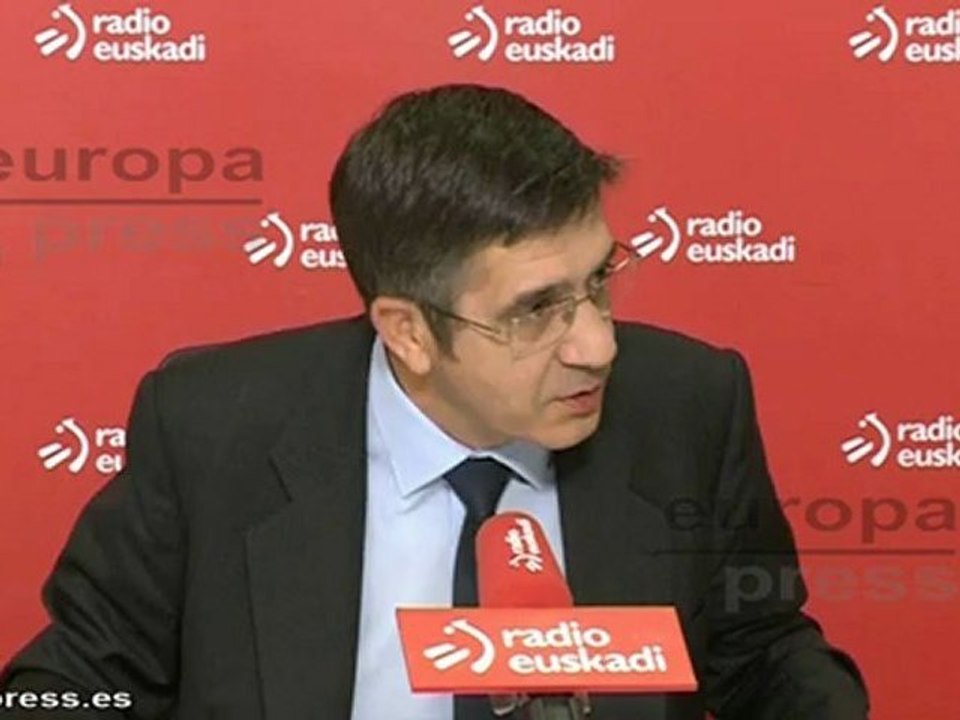 López cree "fuera de la realidad" acuerdo PSE-PNV