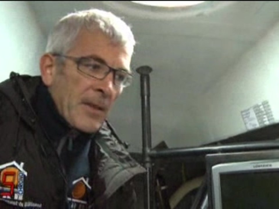 Vendée Globe : visite du bateau de Vincent Riou
