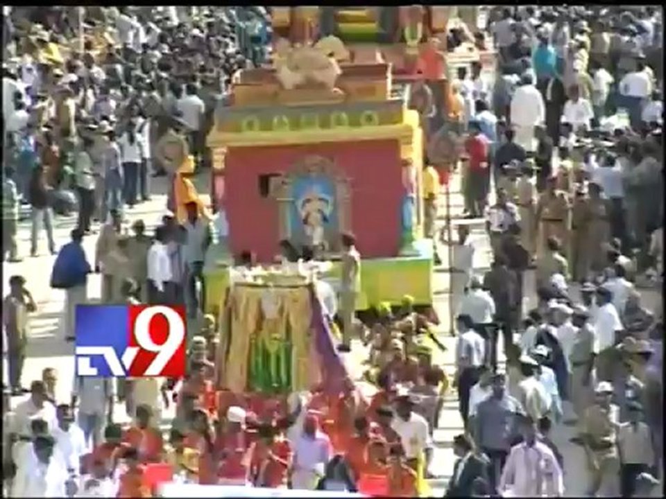 CPI burns 'Corruption Ravan' on Dussehra