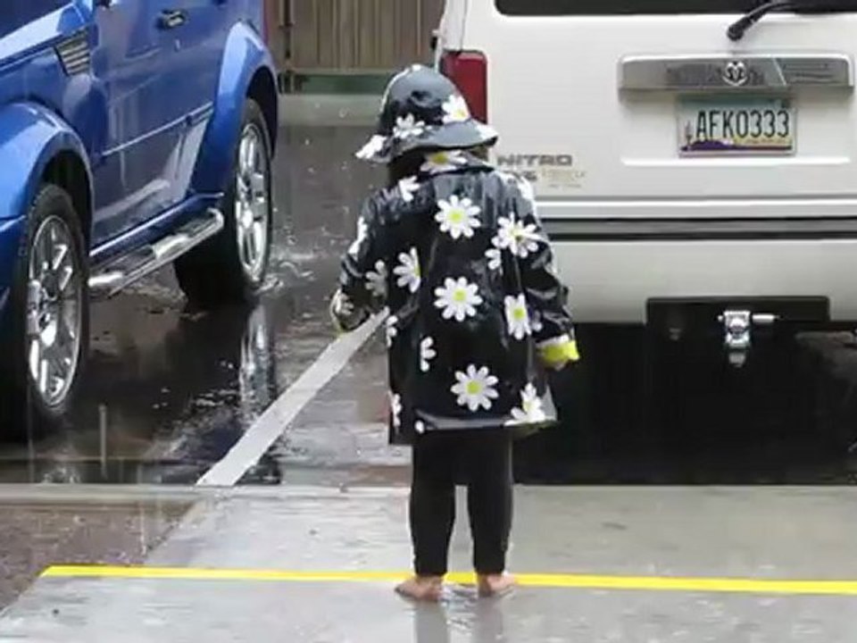 2012-08-22 Singing in the Rain 3