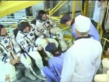 [ISS] Soyuz TMA-06M Spacecraft Fit Checks for Astronauts