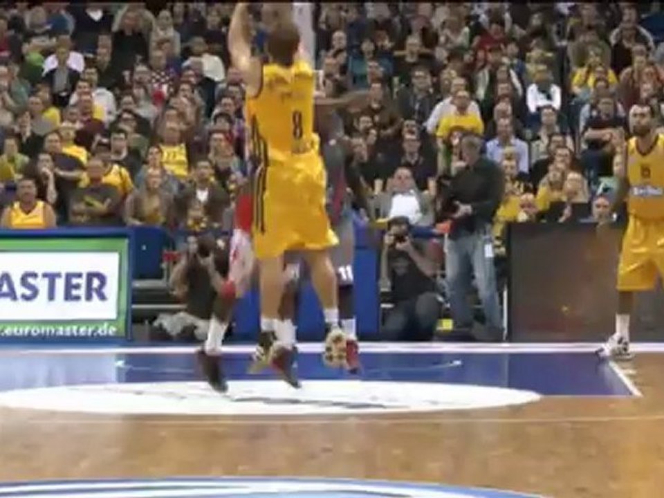 Alba Berlin gewinnt gegen Elan Chalon