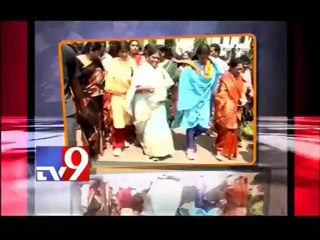 Sharmila completes 15Km padayatra on first day