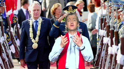 Le saut de Baumgartner, l'apogée de Valls et le voyage d'Ayrault