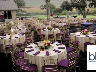 How to throw your linen on a table and make sure its centered