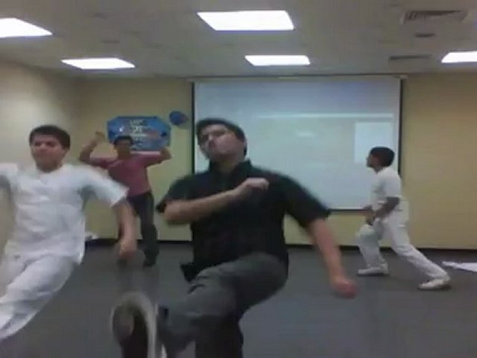 Blooper!!..Pop Dance 2011