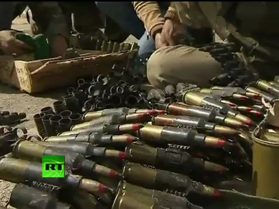 Video of Libyan rebels preparing to clash with Gaddafi forces