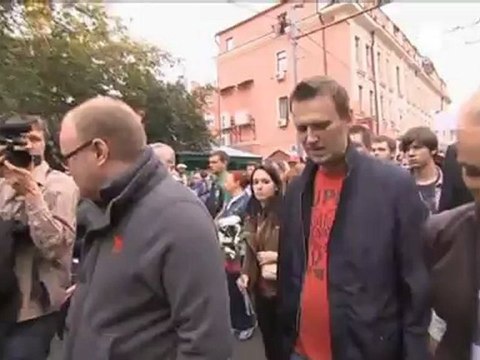 Russian opposition hold their own election