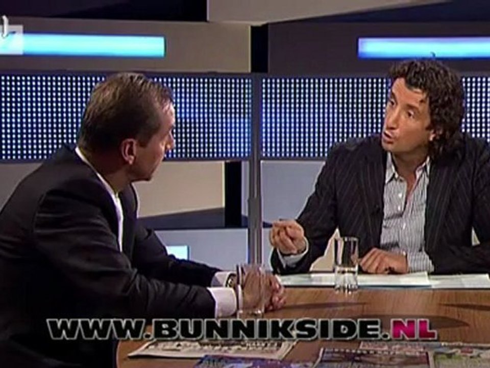 Affaire John van Loen vs Willem van Hanegem 2008-2009
