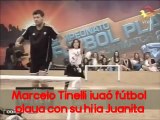 Fútbol playa en ShowMatch  golazo de Paula Chaves y foul de Marcelo Tinelli... ¡a su hija menor!