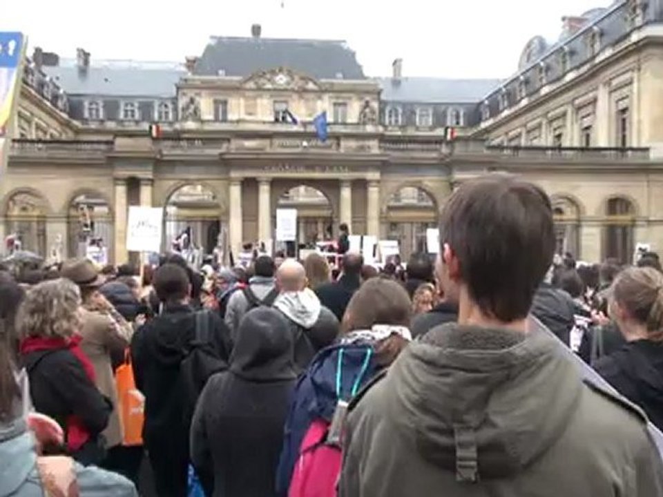 Anti Corrida - Place du Palais Royal (20 10 2012)