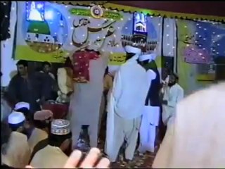 ab lagawo inpe fatwa yahi log he jo qibla huzur ko mhefile sima pe fatwe lagate he