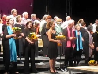 Fin du concert autour d'une seule voix