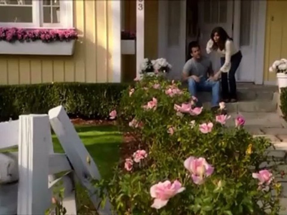 Montage sur la mort de Mike Delfino