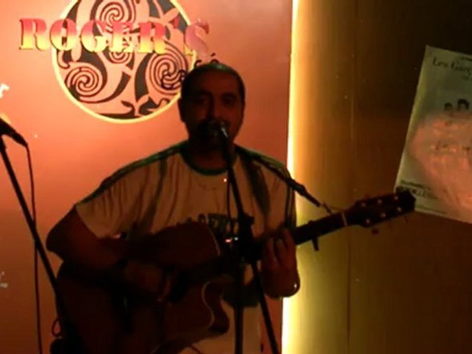 Alee "le récidiviste" au Roger's Café