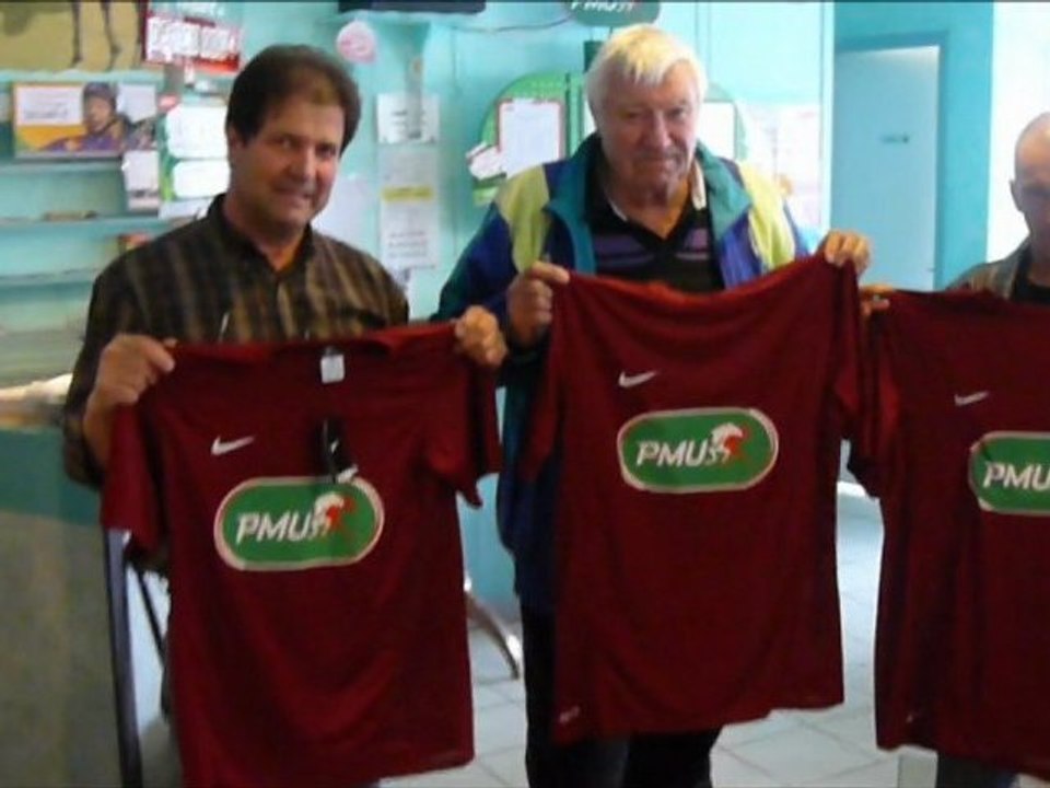 REMISE DES MAILLOTS PMU