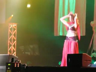 La danse du ventre sensuelle de miss France 2012