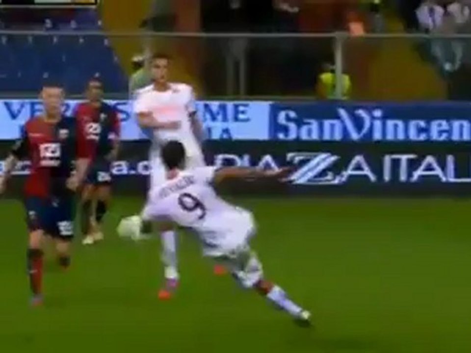 Genoa VS AS Roma (2-2) Pablo Osvaldo