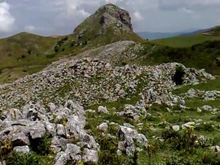MERC.1-6-11 SICILIA TREK: IL PARCO DEI NEBRODI E LE ROCCHE DEL CRASTO.