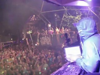 Pretty Lights - Finally Moving (LIVE VERSION) @ Shambhala 2012