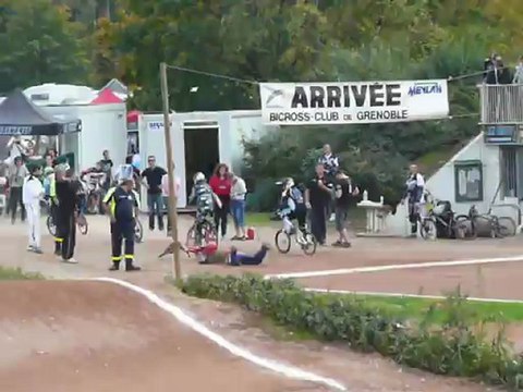 coupe des lacs 2012 finale C Ecoliers Téo Griot et Martin Schmitt bunny hop club