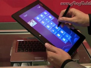 Fujitsu STYLISTIC Q702 - Anteprima dettagliata e hardware tour [SMAU 2012]