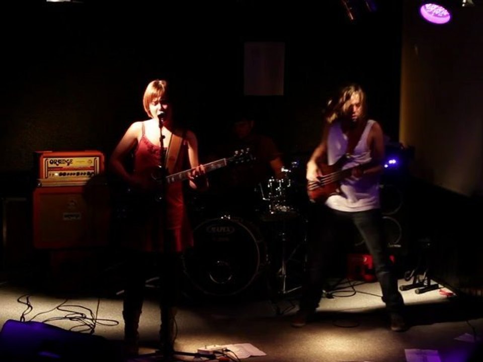 Extrait 1 "Stoic Drama" au K-Fées Concert le 19/10/2012