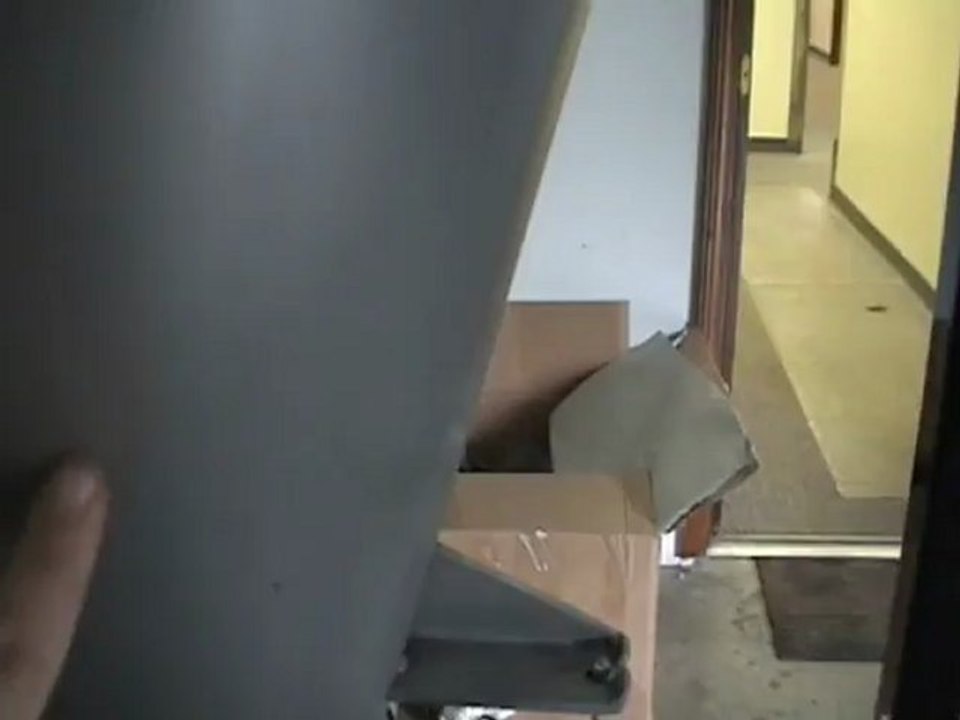 Mass Flow Vibratory Feeder - Feeding MnO2 No Moving Parts!