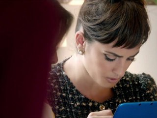 Spot : Penélope et Mónica Cruz jouent à Professeur Layton sur 3DS