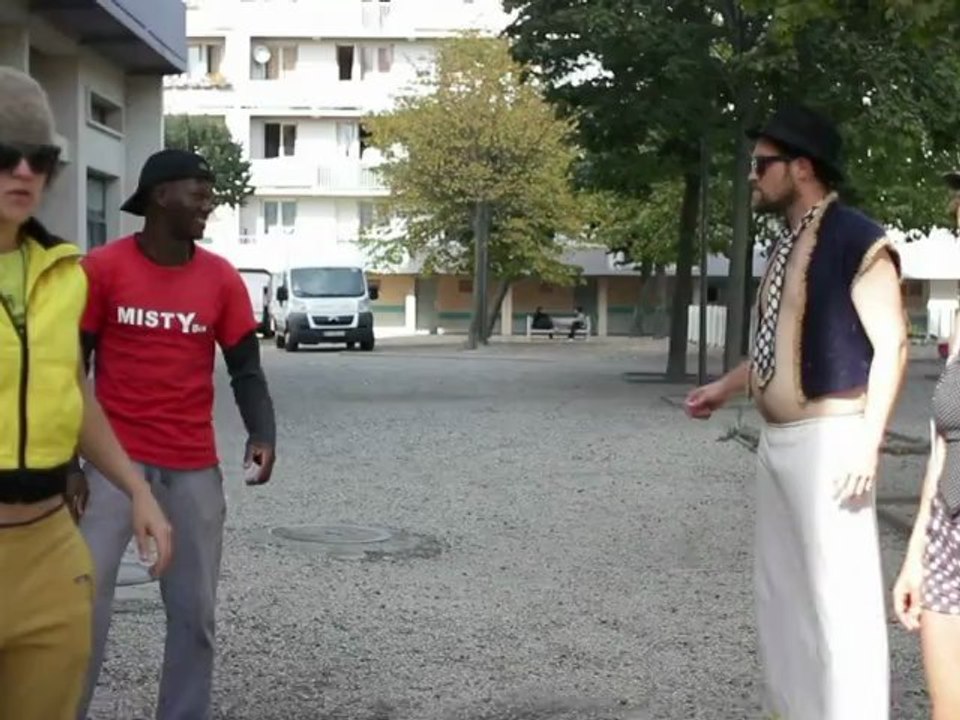 Flamenco HLM - Xyomara et céline