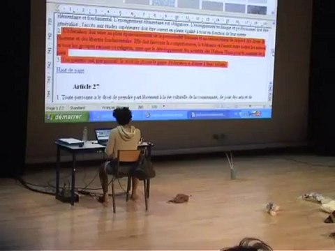 MeS PeTITS PAPIeRS, PIeCES JUSTIFICATIVeS DE MON IDeNTITe Performance numéro 3 WORK IN PROGRESS de Karina Benziada à la Fabrique - Le Mirail dans le cadre du festival La Novela