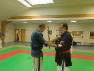 Cycle de destruction en Kyusho-Jitsu avec tambo