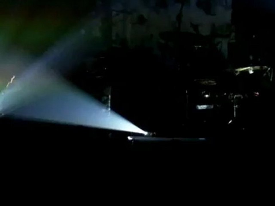 A Place to Bury Strangers - Mind Control