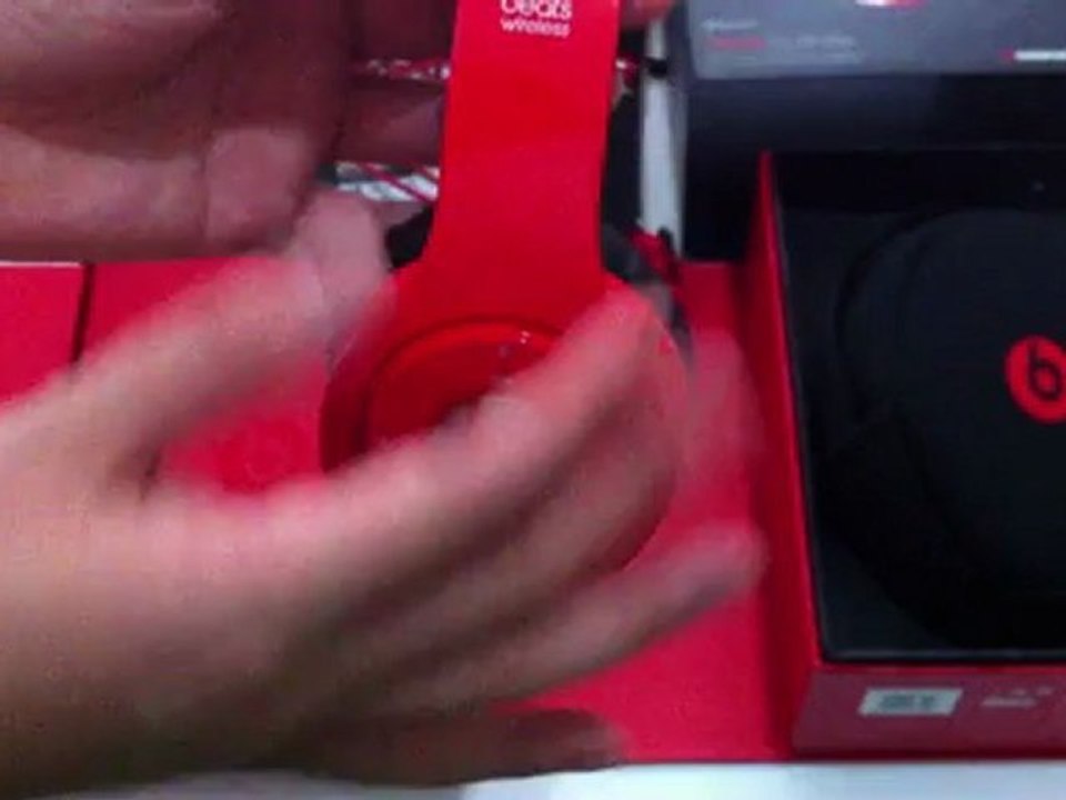 Red Beats by dre wireless bluetooth headphones unboxing