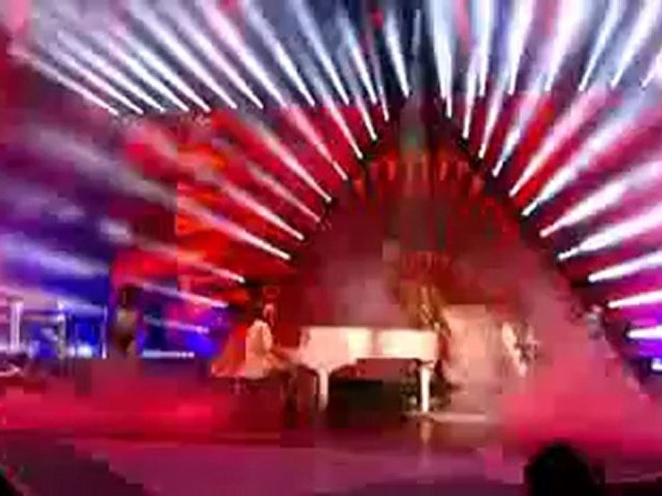 Beyoncé - Sex On Fire - LIVE 2011