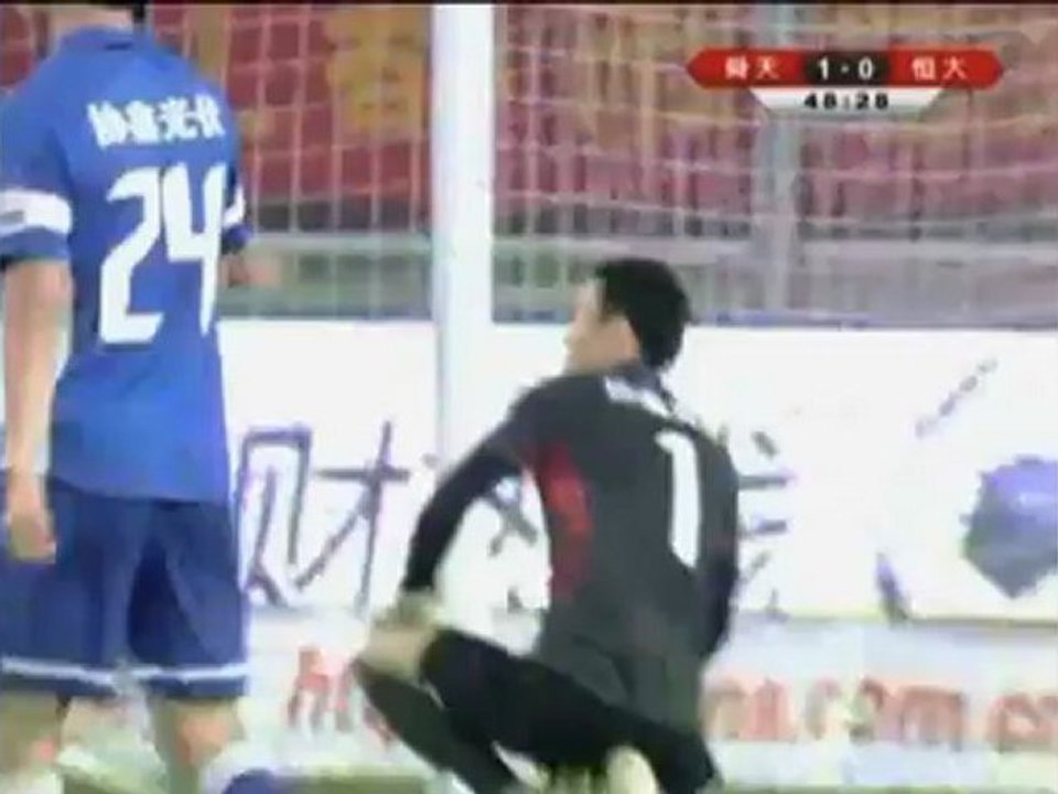 CSL-Topspiel: Mann mit der Zigarre bleibt ganz oben