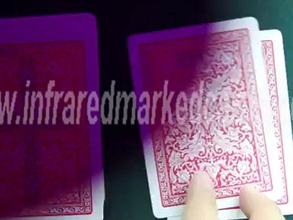 LUMINOUS MARKED CARDS-fournier-2818-marked-cards-red