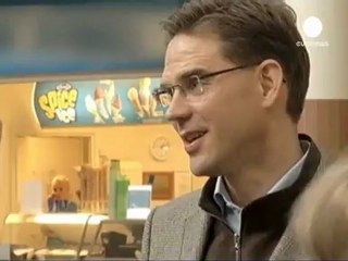 El Primer ministro finlandés sale ileso de una...