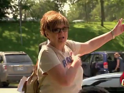 JPR **L'argent lui brûle les doigts**