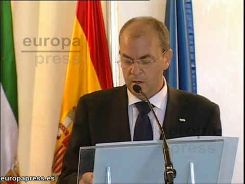 Monago: Extremadura no es bono basura